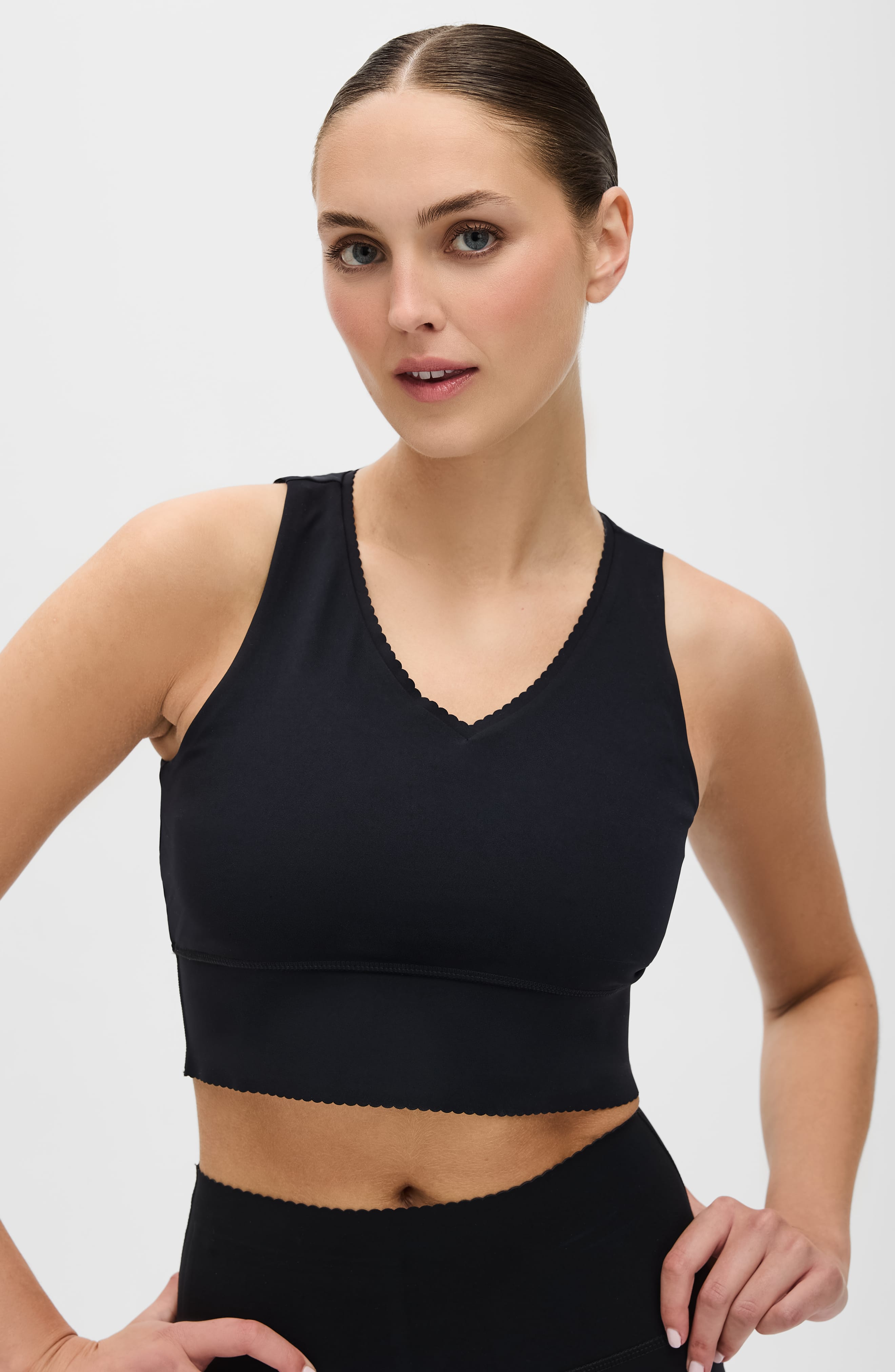 Women's Long-Line Sports Bra — Sculpting Support Workout Bra